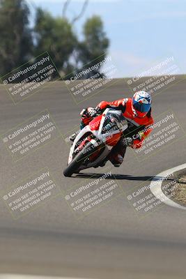 media/Sep-21-2025-TrackDaz (Sun) [[277c75b276]]/B Group/1220pm (Turn 2)/